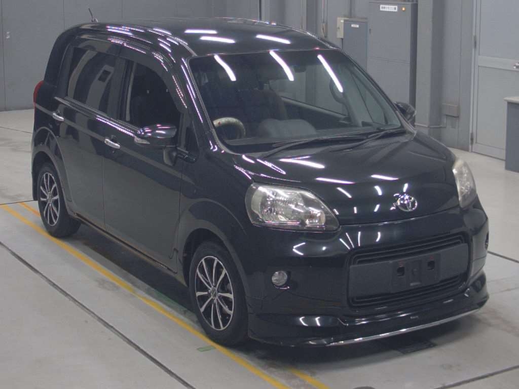 TOYOTA PORTE