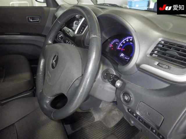 MITSUBISHI DELICA D:2