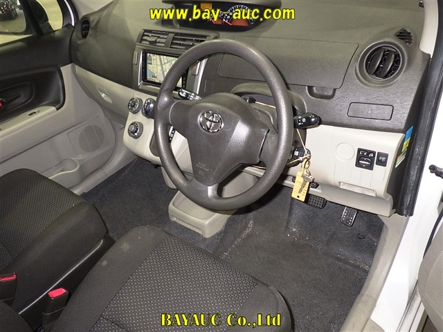TOYOTA PASSO SETTE