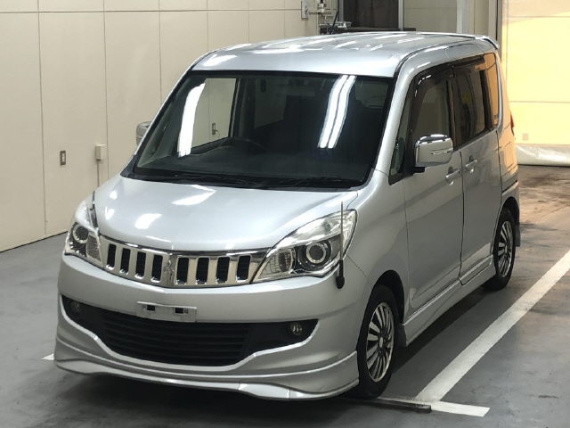 MITSUBISHI DELICA D:2