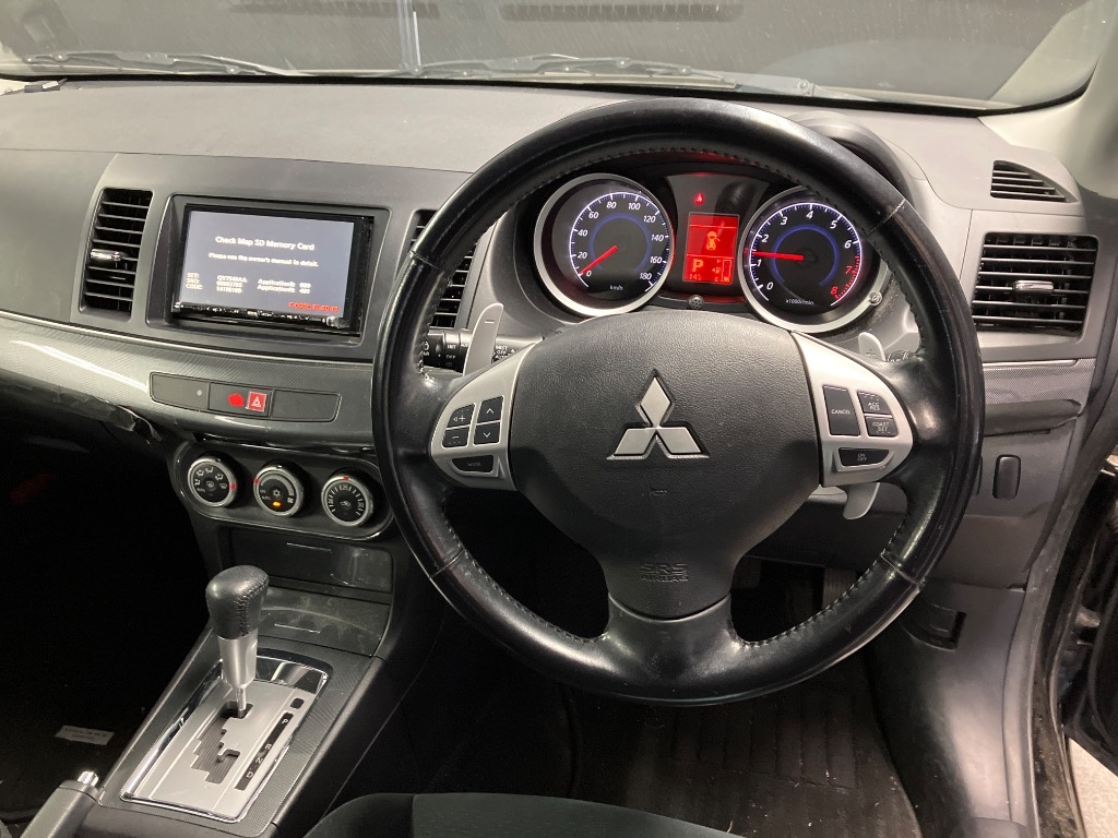 MITSUBISHI LANCER