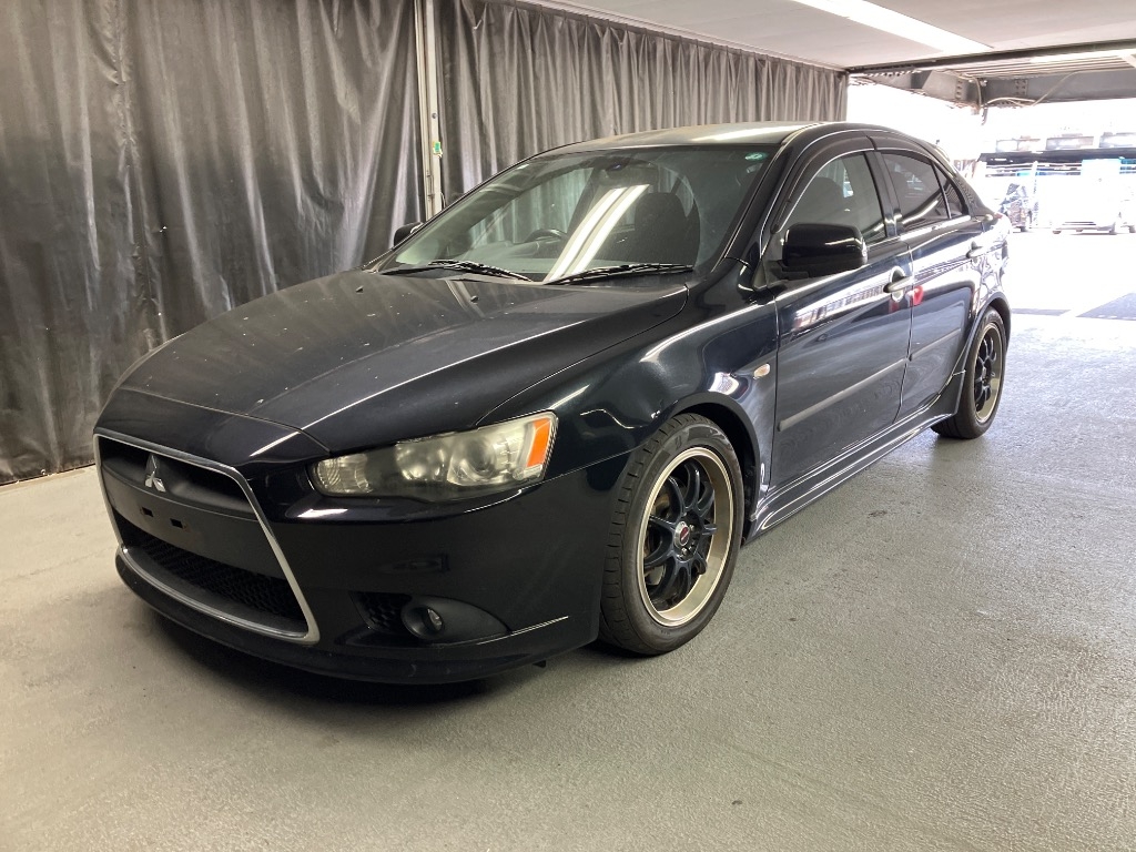 MITSUBISHI LANCER