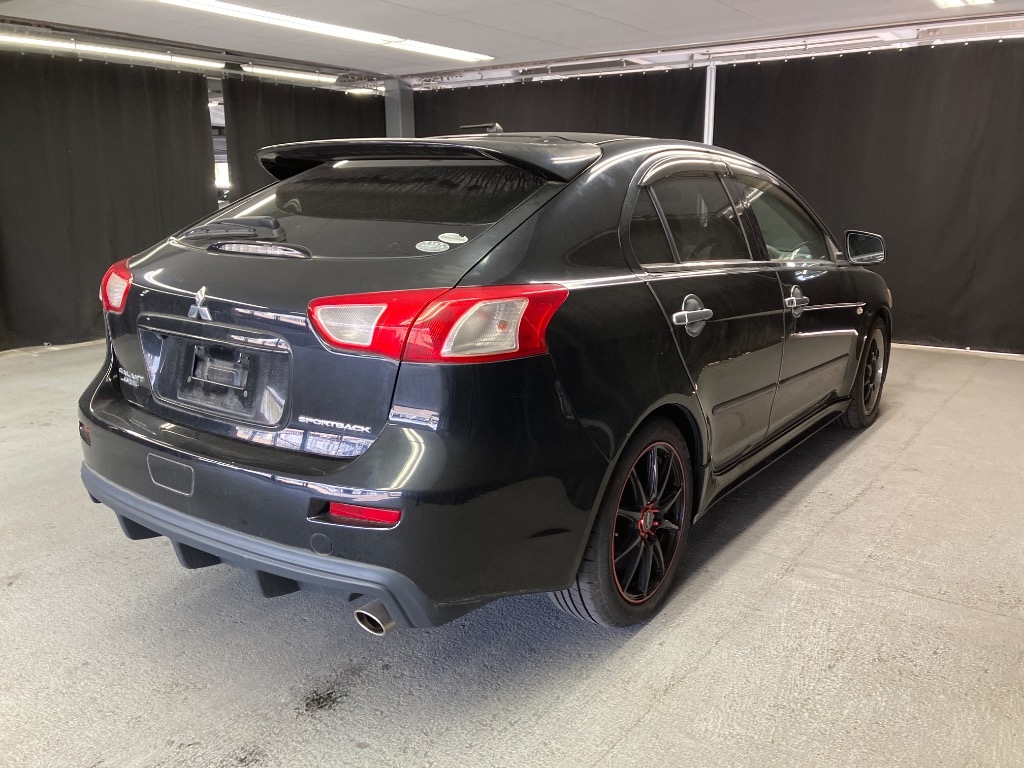 MITSUBISHI LANCER