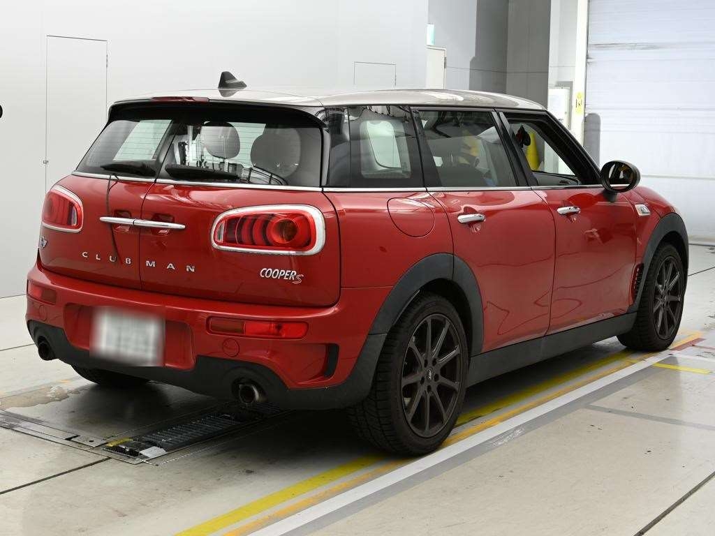 MINI CLUBMAN