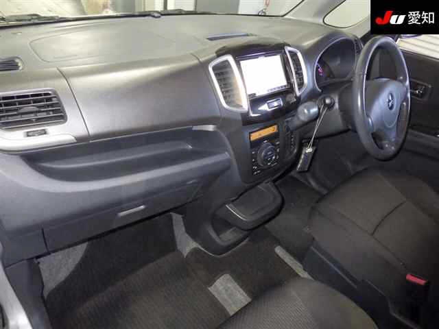 MITSUBISHI DELICA D:2
