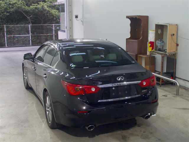 NISSAN SKYLINE