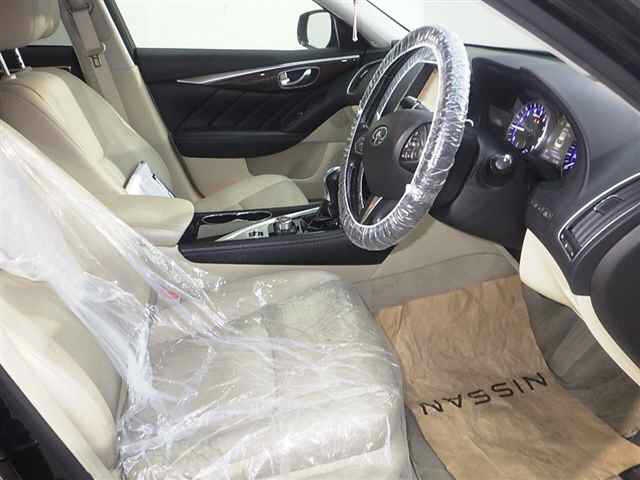 NISSAN SKYLINE