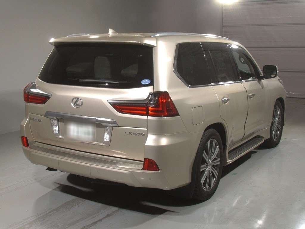 LEXUS LX570