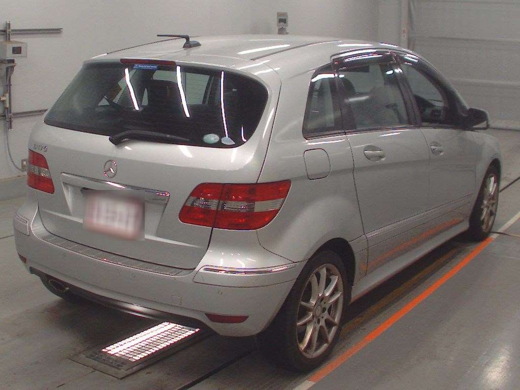 MERCEDES-BENZ B-CLASS