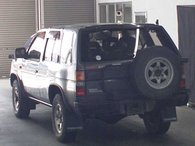 NISSAN TERRANO