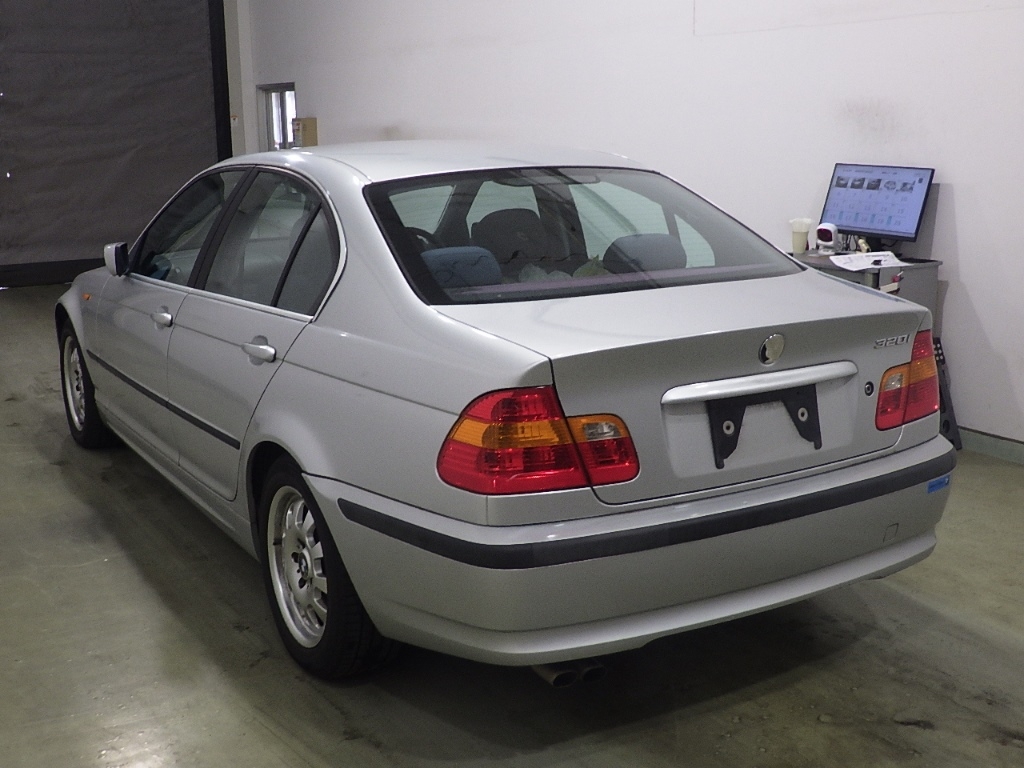 BMW 3-SERIES