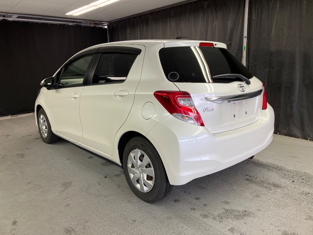 TOYOTA VITZ