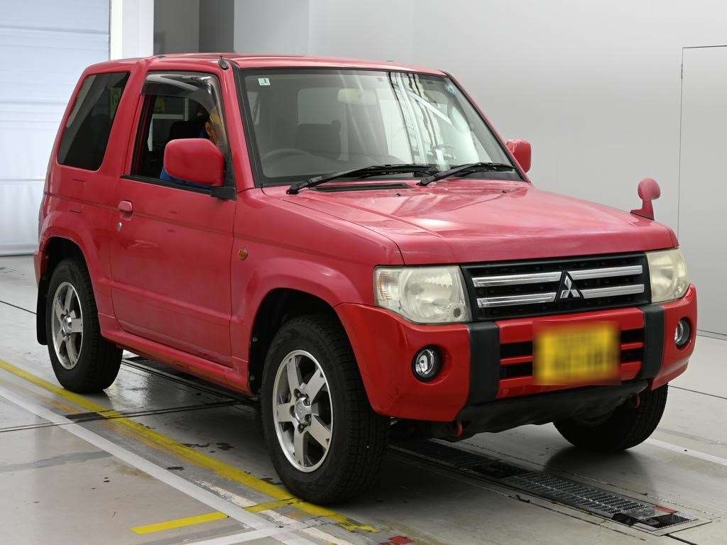 MITSUBISHI PAJERO MINI