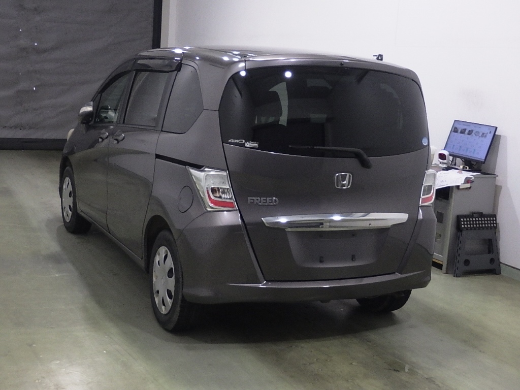 HONDA FREED