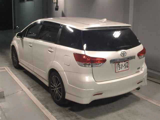 TOYOTA WISH