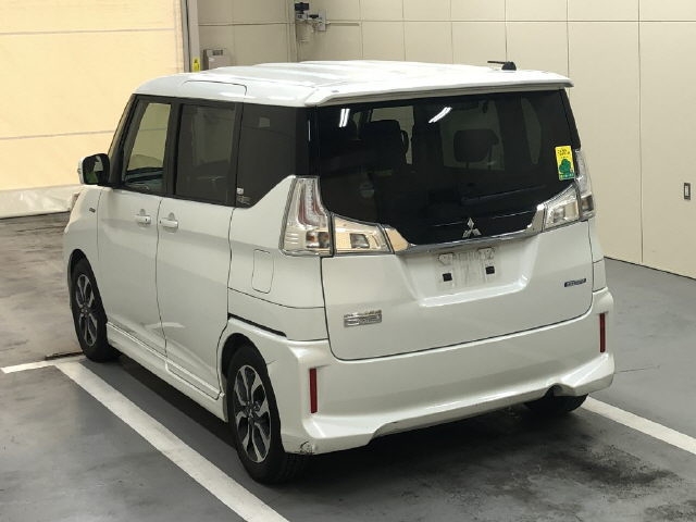 MITSUBISHI DELICA D:2