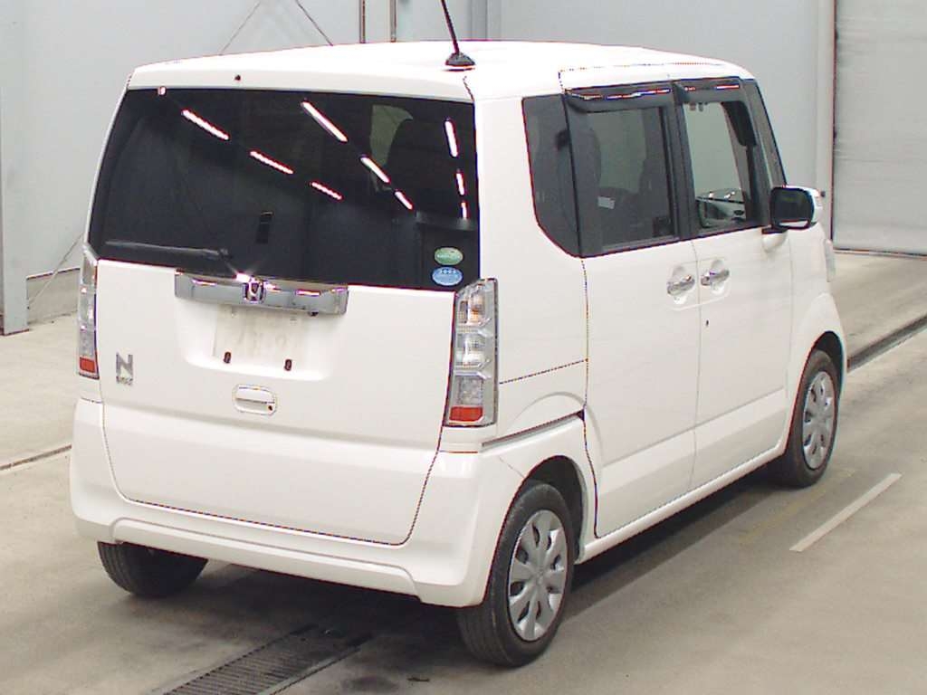 HONDA N-BOX