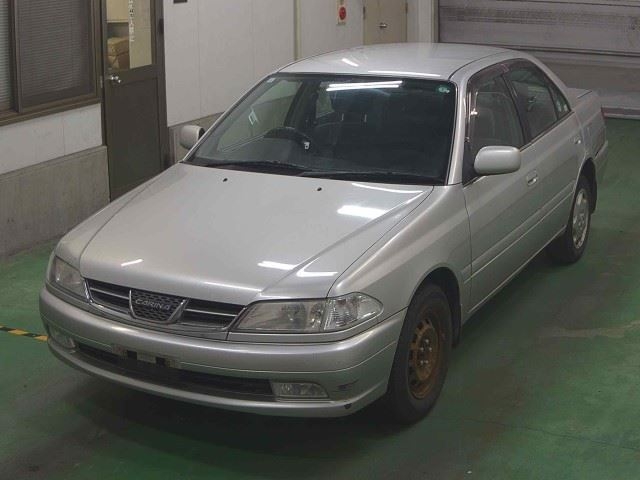 TOYOTA CARINA