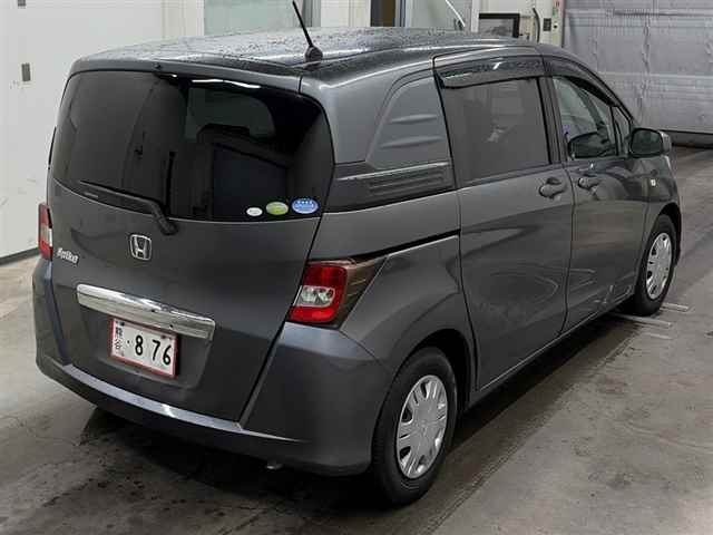 HONDA FREED SPIKE