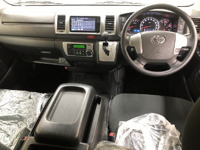 TOYOTA REGIUS ACE