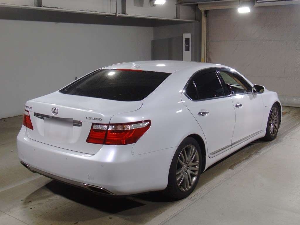 LEXUS LS460