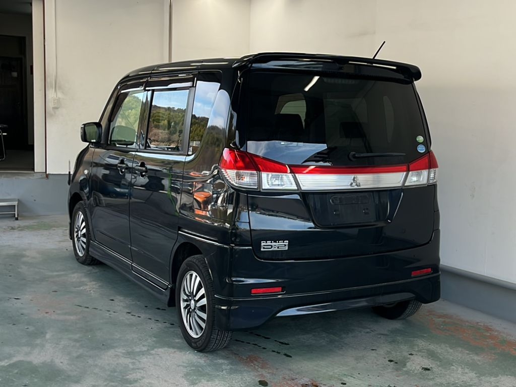 MITSUBISHI DELICA D:2