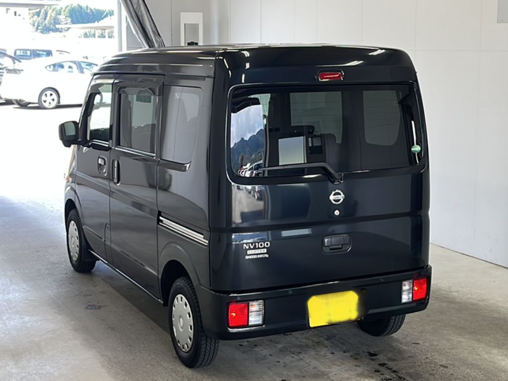 NISSAN NV100 CLIPPER