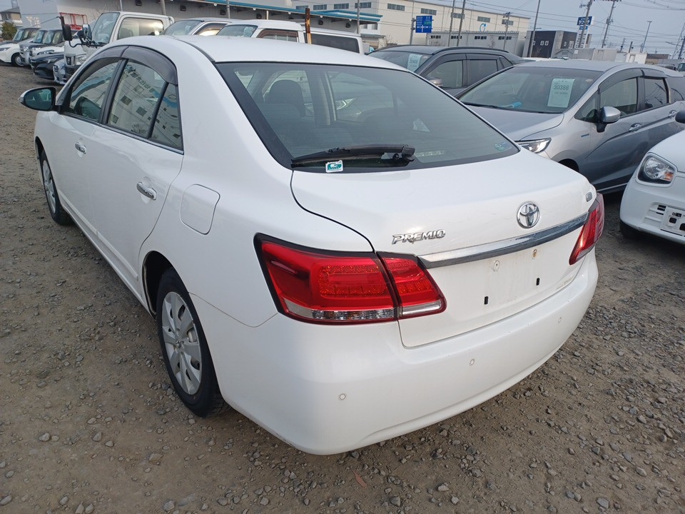 TOYOTA PREMIO