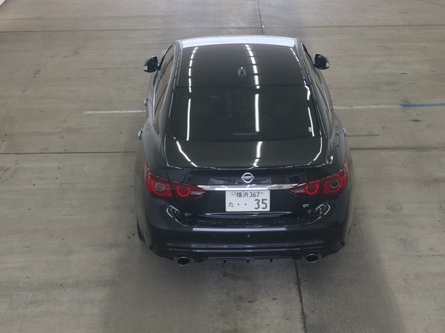 NISSAN SKYLINE