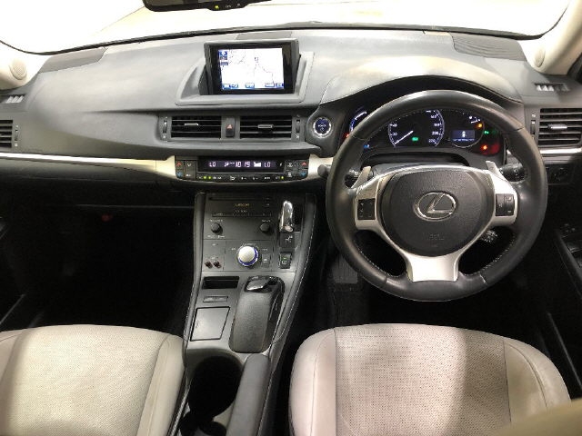 LEXUS CT200H