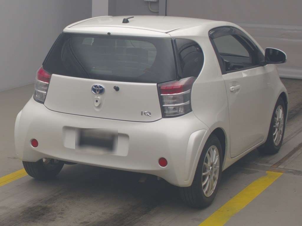 TOYOTA IQ