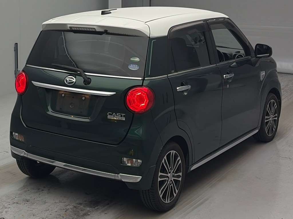 DAIHATSU CAST