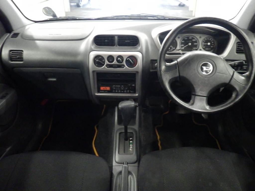DAIHATSU TERIOS KID