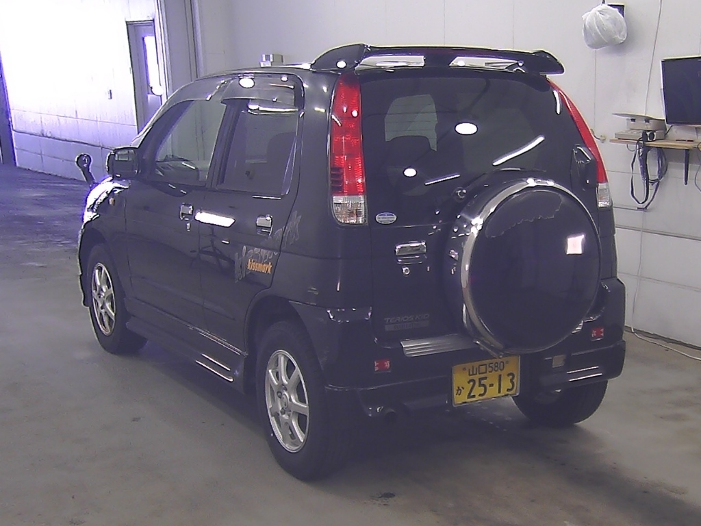 DAIHATSU TERIOS KID