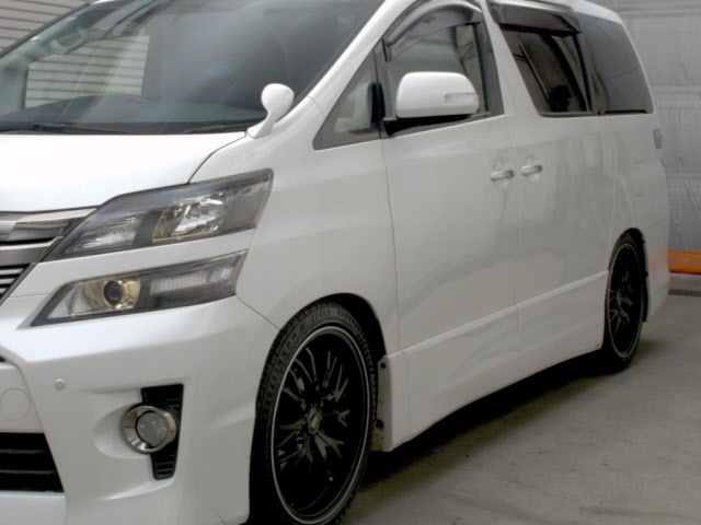 TOYOTA VELLFIRE
