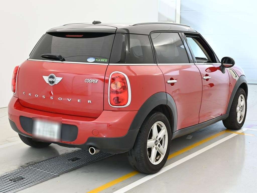 MINI CROSSOVER