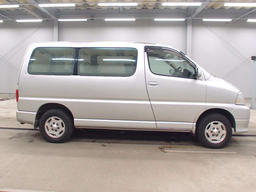 TOYOTA GRANVIA