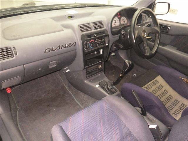 TOYOTA STARLET