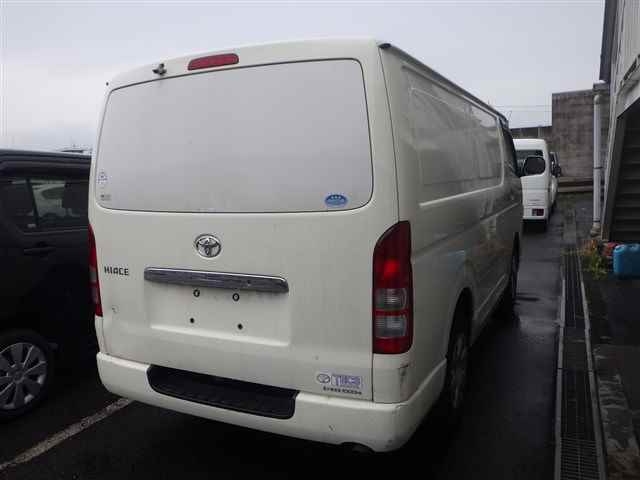 TOYOTA REGIUS ACE