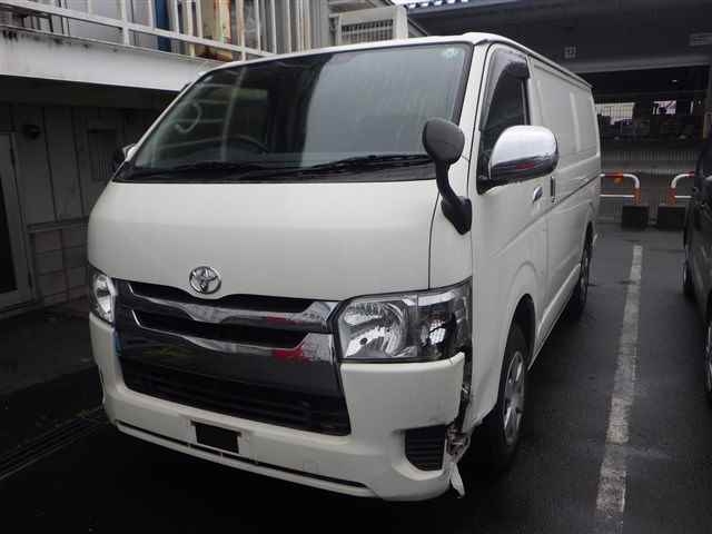 TOYOTA REGIUS ACE