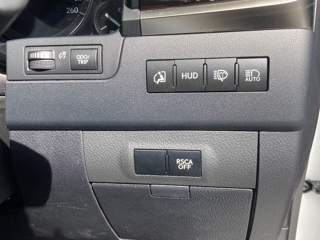 LEXUS LX570