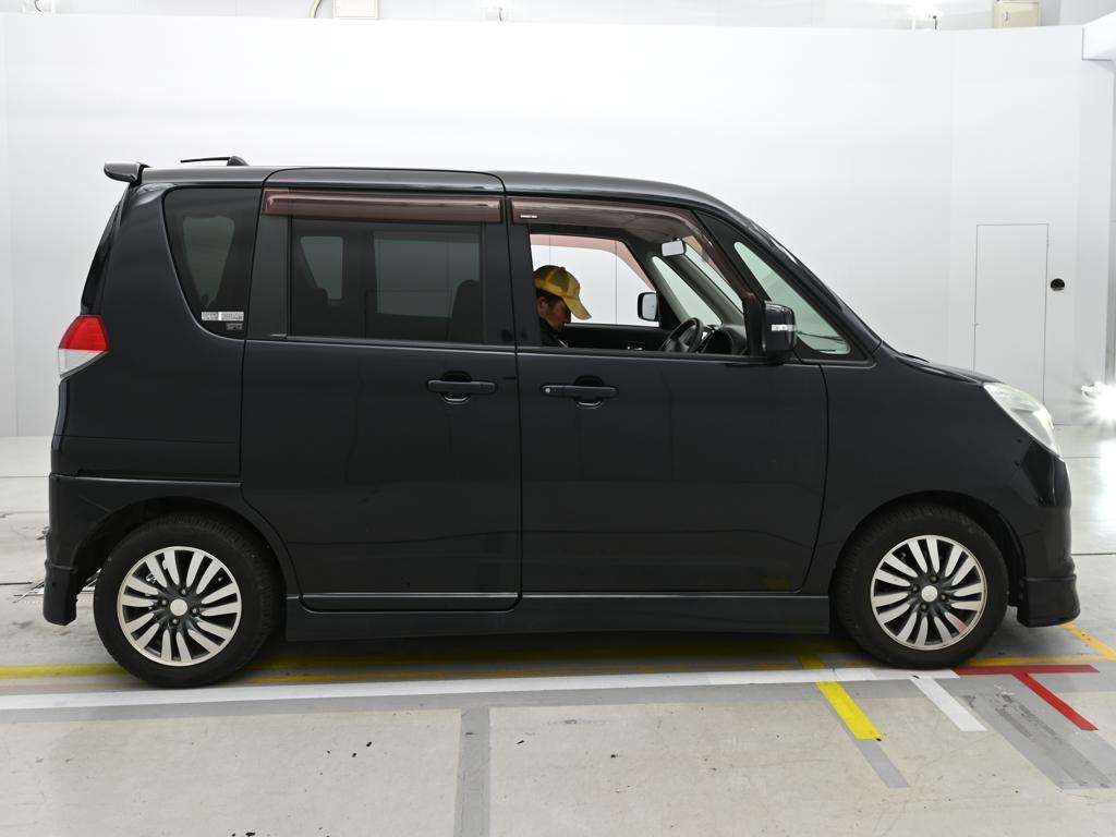 MITSUBISHI DELICA D:2