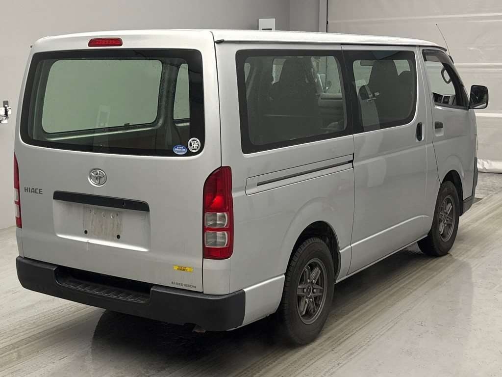 TOYOTA REGIUS ACE