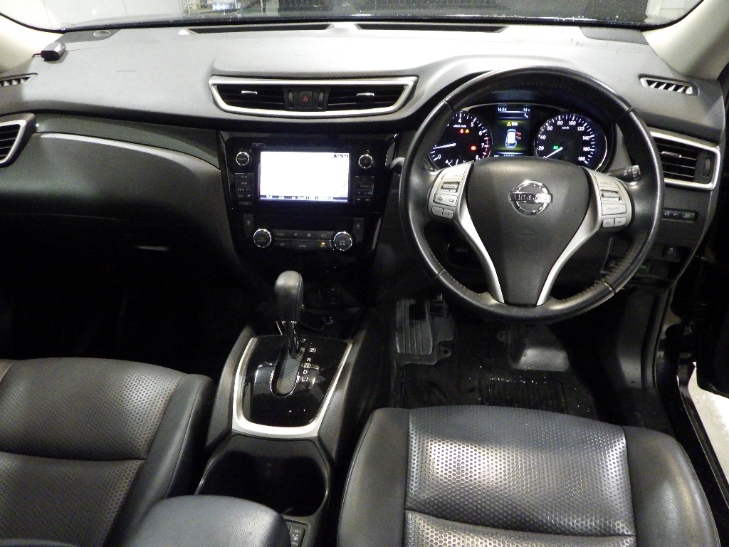 NISSAN X-TRAIL