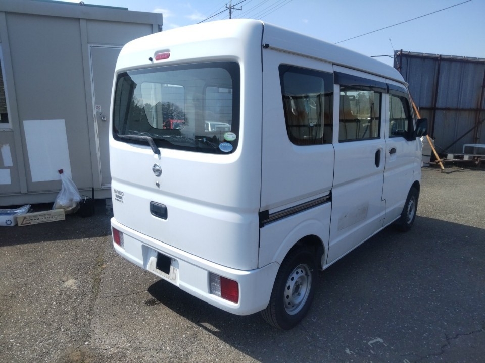 NISSAN NV100 CLIPPER