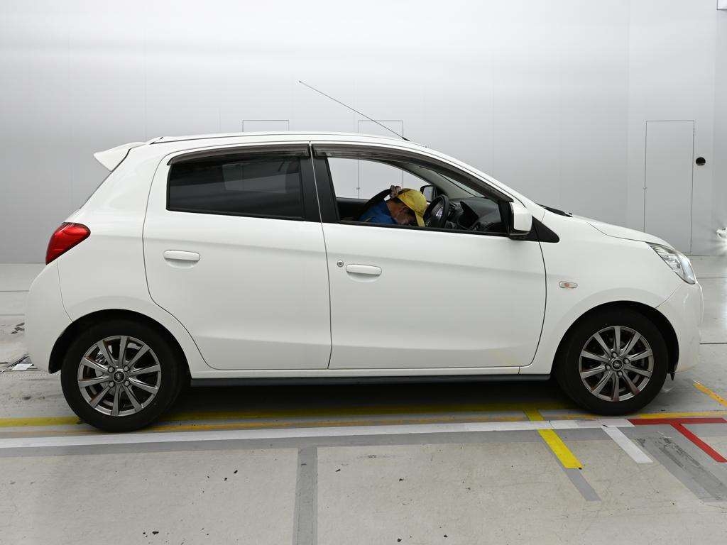 MITSUBISHI MIRAGE