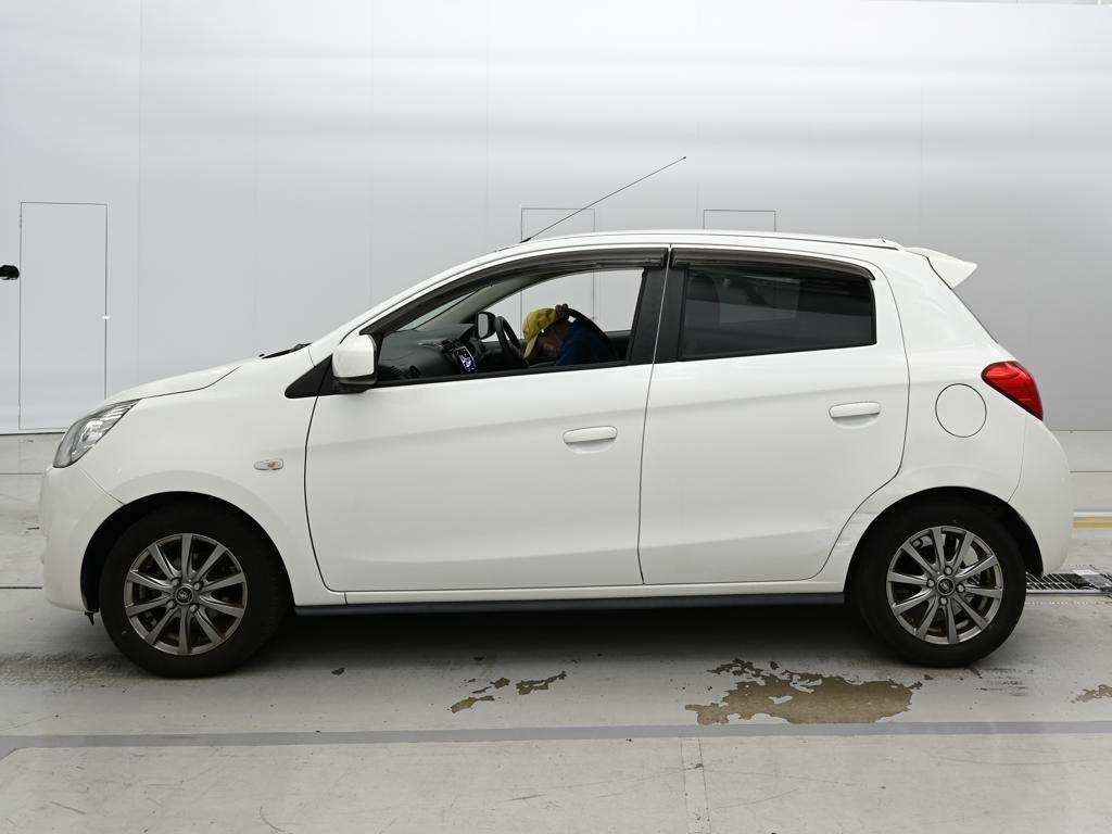 MITSUBISHI MIRAGE