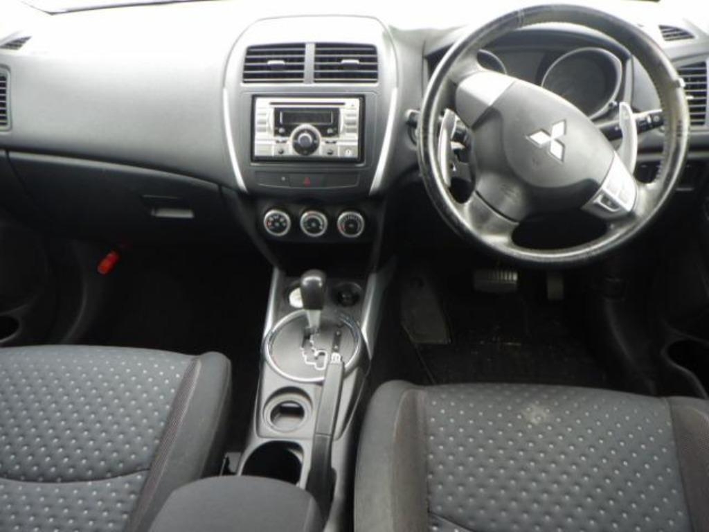 MITSUBISHI RVR