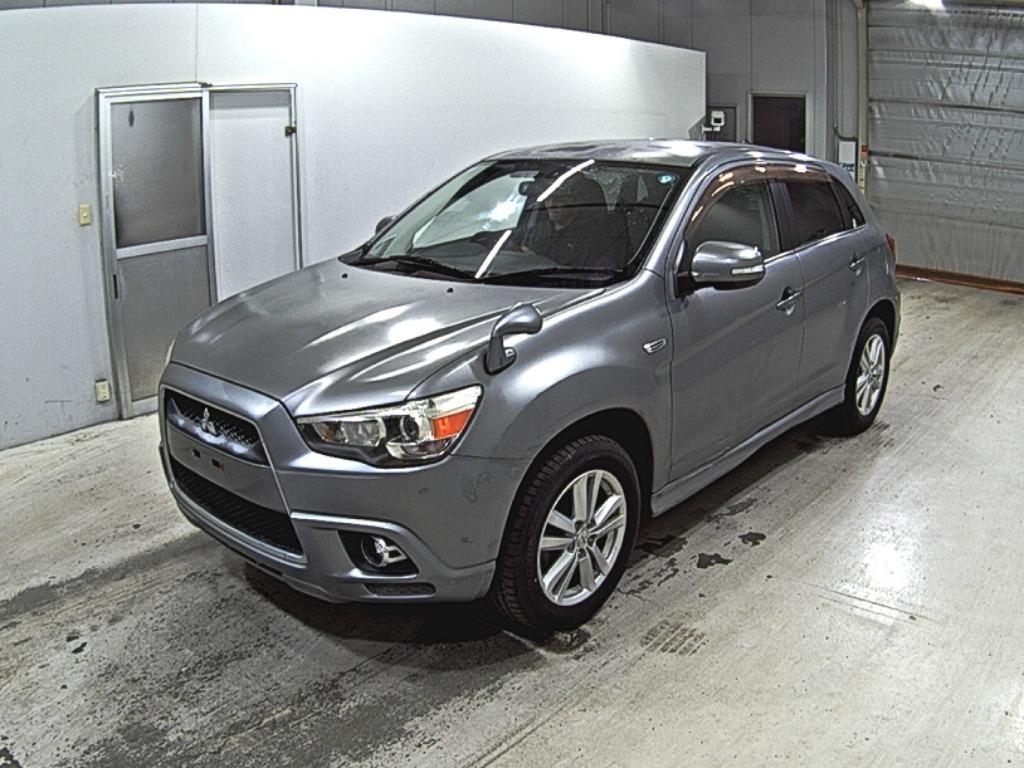 MITSUBISHI RVR