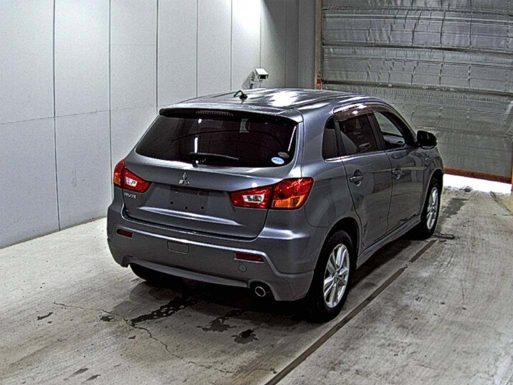 MITSUBISHI RVR